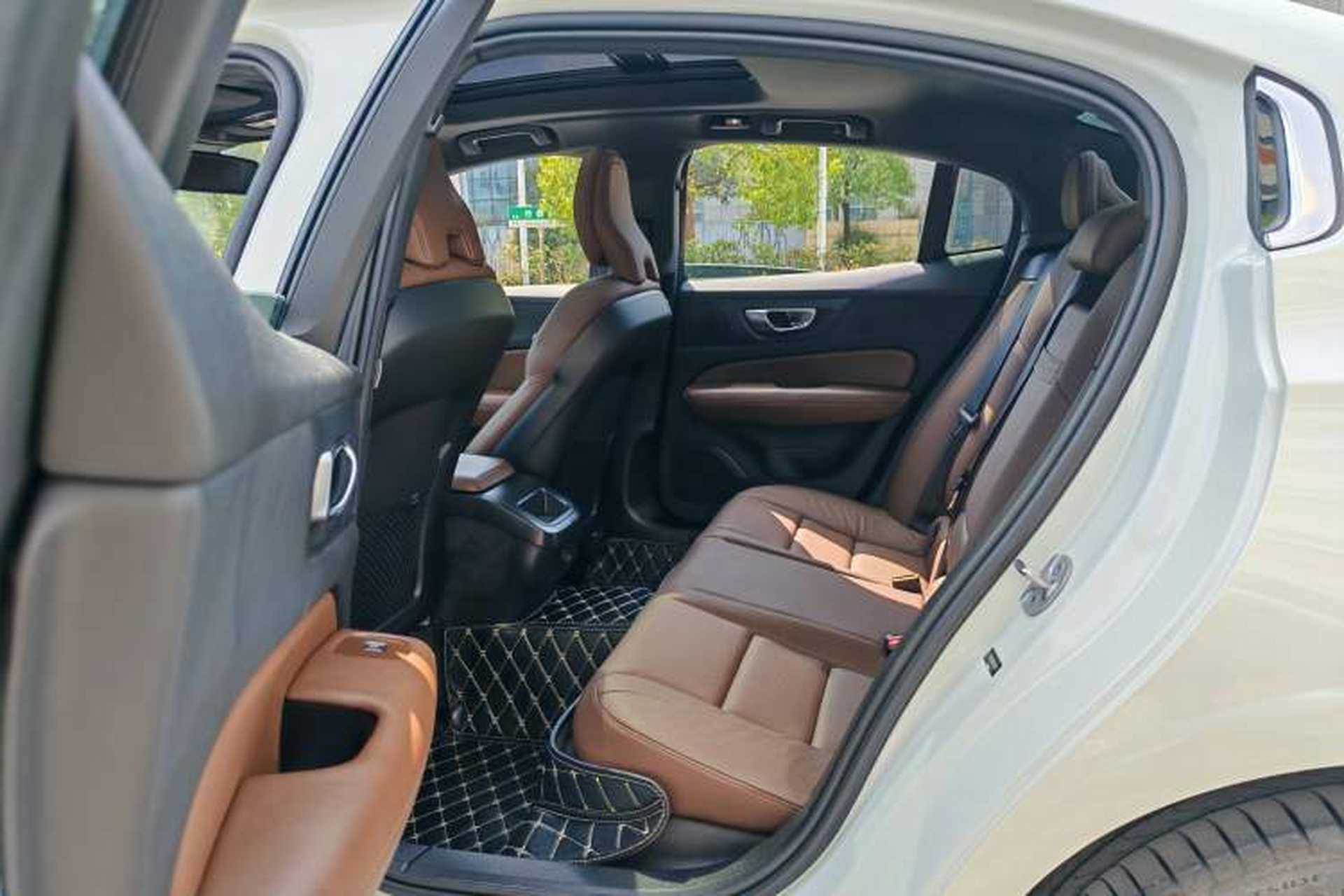 Used Volvo S60 2024 B4 Zhiyi Luxury Edition Interior 4