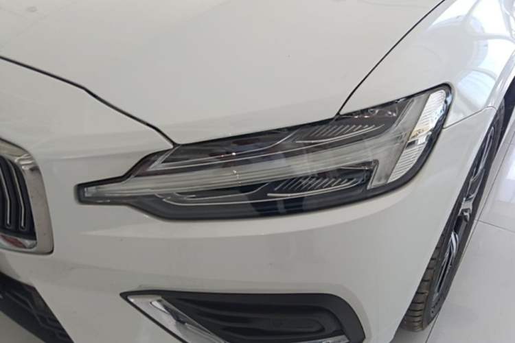 Used Volvo S60 2024 B4 Zhiyi Luxury Edition Left Front Headlight