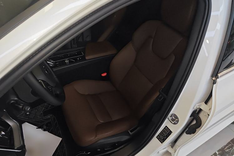 Used Volvo S60 2024 B4 Zhiyi Luxury Edition Left Front Seat