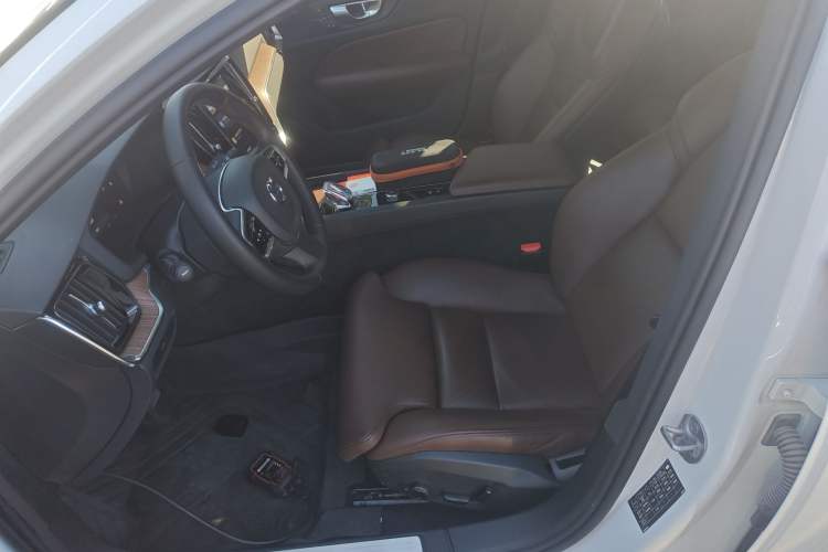 Used Volvo S60 2024 B4 Zhiyuan Luxury Edition Left Front Seat