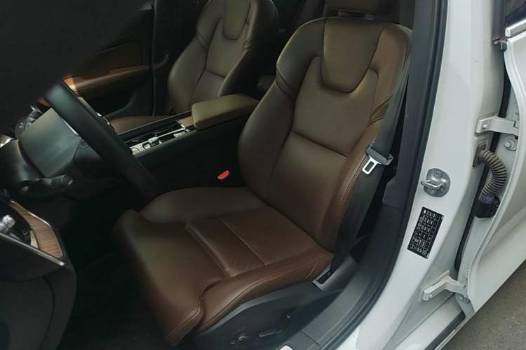 Used Volvo S60 2024 B4 Zhiyuan Luxury Edition Left Front Seat