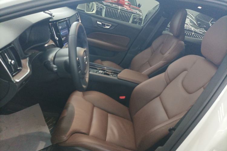 Used Volvo S60 2024 B4 Zhiyuan Luxury Edition Left Front Seat