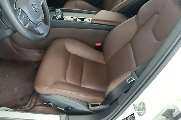 Used Volvo S60 2024 B4 Zhiyi Luxury Edition Left Front Seat