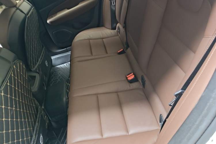 Used Volvo S60 2024 B4 Zhiyuan Luxury Edition Left Rear Seat