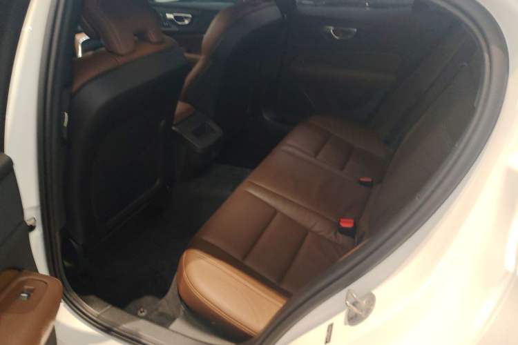 Used Volvo S60 2024 B4 Zhiyuan Luxury Edition Left Rear Seat