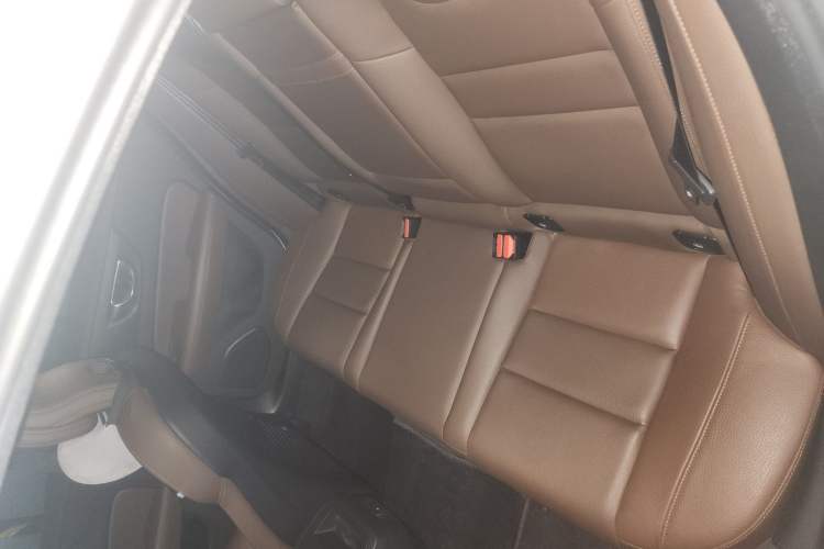 Used Volvo S60 2024 B4 Zhiyi Luxury Edition Left Rear Seat