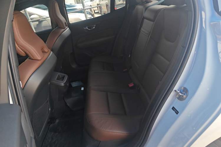 Used Volvo S60 2024 B4 Zhiyi Luxury Edition Left Rear Seat