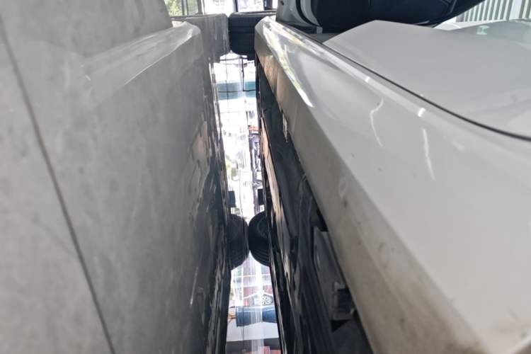 Used Volvo S60 2024 B4 Zhiyi Luxury Edition Left Side Sill