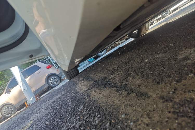 Used Volvo S60 2024 B4 Zhiyuan Luxury Edition Left Side Sill