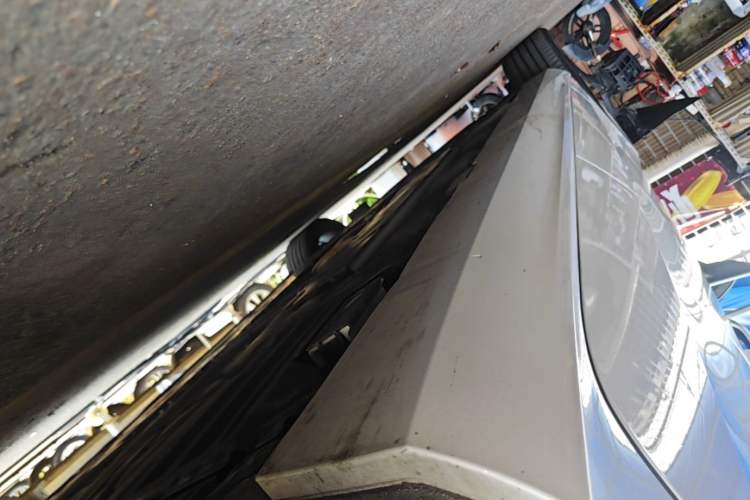 Used Volvo S60 2024 B4 Zhiyi Luxury Edition Left Side Sill