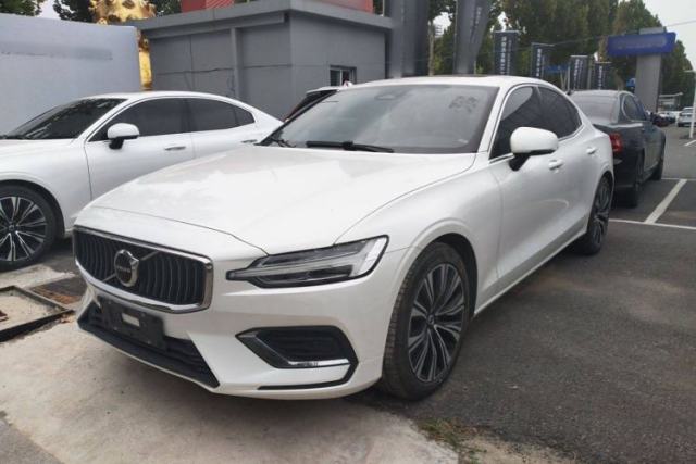 Used Volvo S60 2024 B4 Zhiyuan Luxury Edition