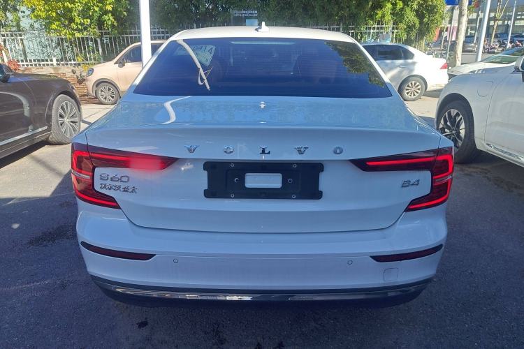 Used Volvo S60 2024 B4 Zhiyuan Luxury Edition Rear