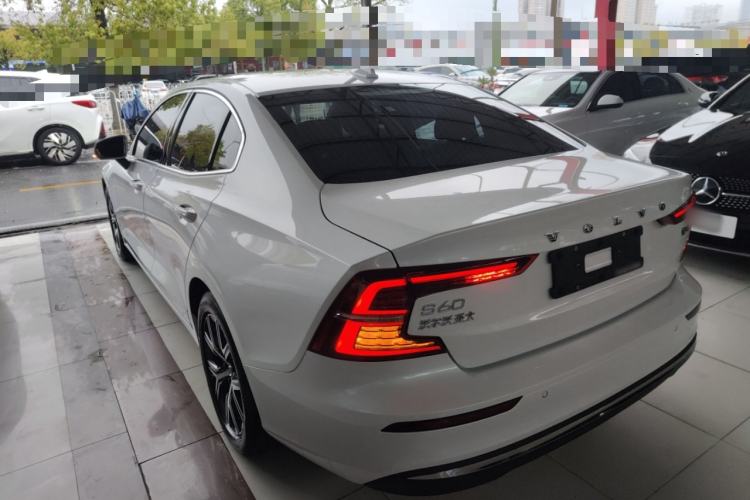 Used Volvo S60 2024 B4 Zhiyi Luxury Edition Rear Left 45 Deg