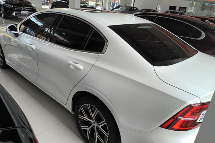 Used Volvo S60 2024 B4 Zhiyi Luxury Edition Rear Left 45 Deg