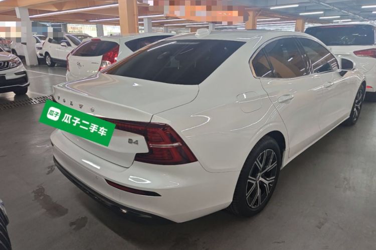 Used Volvo S60 2024 B4 Zhiyi Luxury Edition Rear Right 45 Deg