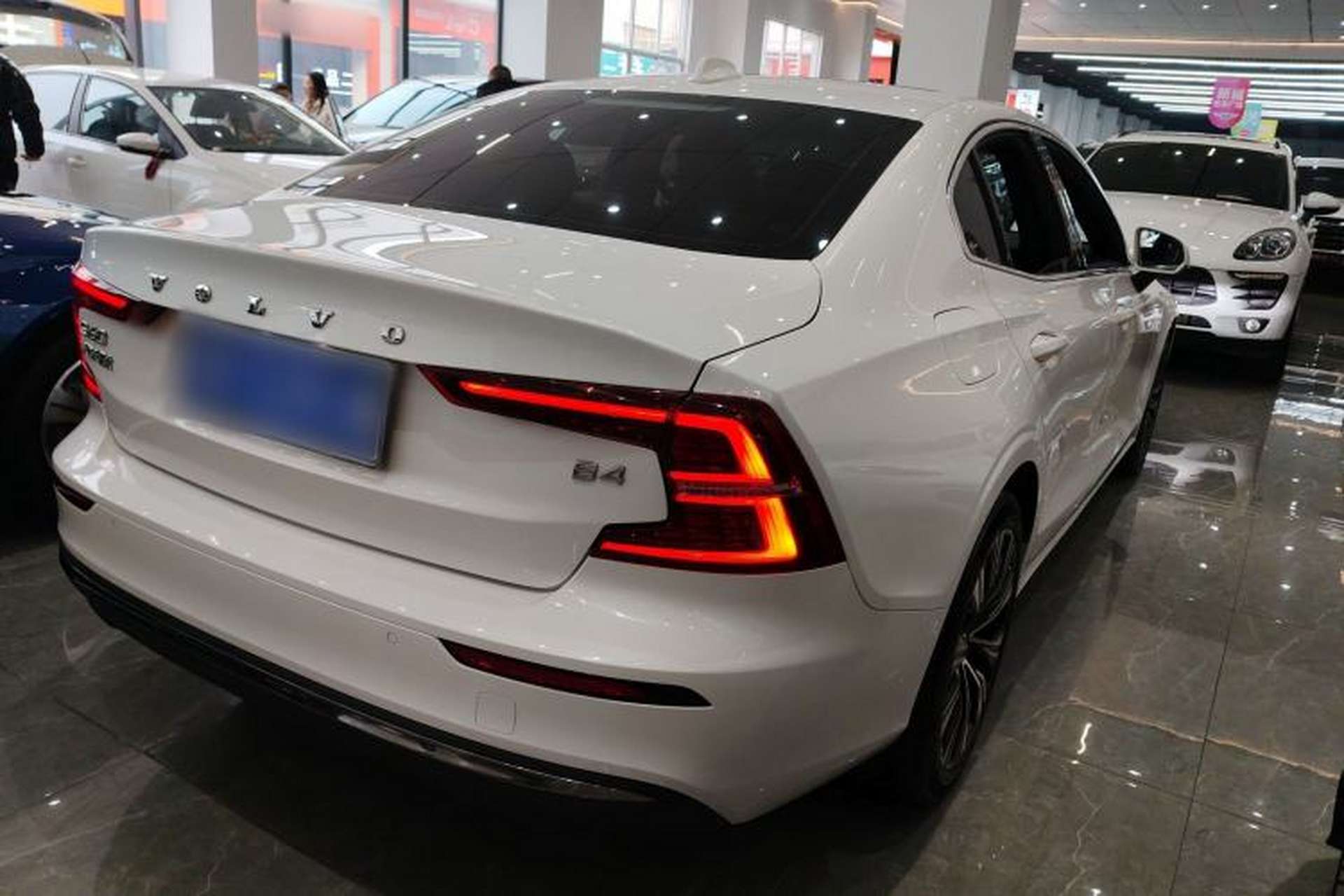 Used Volvo S60 2024 B4 Zhiyuan Luxury Edition Rear Right 45 Deg