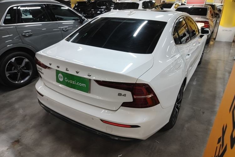 Used Volvo S60 2024 B4 Zhiyuan Luxury Edition Rear Right 45 Deg