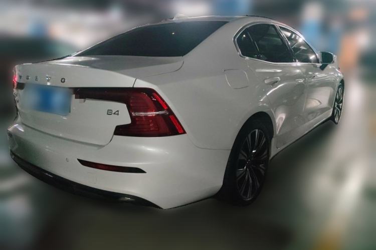 Used Volvo S60 2024 B4 Zhiyuan Luxury Edition Rear Right 45 Deg