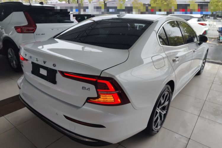 Used Volvo S60 2024 B4 Zhiyi Luxury Edition Rear Right 45 Deg