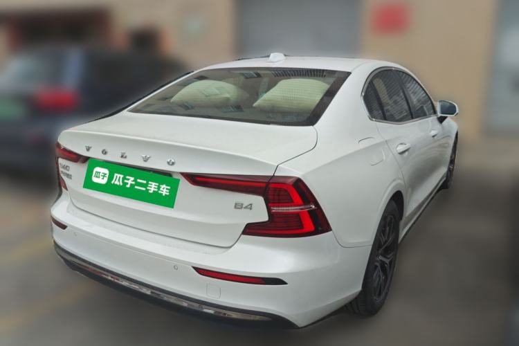 Used Volvo S60 2024 B4 Zhiyi Luxury Edition Rear Right 45 Deg