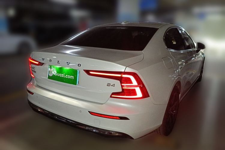 Used Volvo S60 2024 B4 Zhiyi Luxury Edition Rear Right 45 Deg