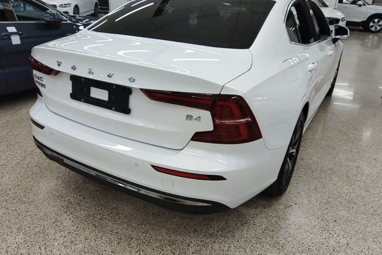 Used Volvo S60 2024 B4 Zhiyi Luxury Edition Rear Right 45 Deg