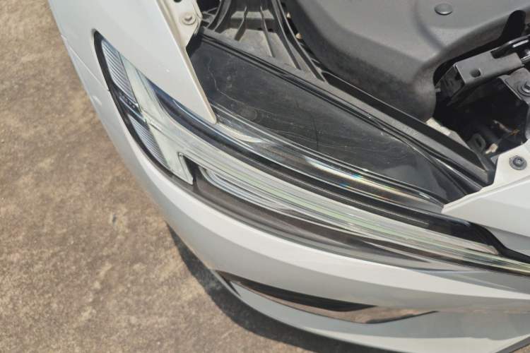 Used Volvo S60 2024 B4 Zhiyi Luxury Edition Right Front Headlight