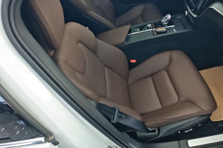Used Volvo S60 2024 B4 Zhiyi Luxury Edition Right Front Seat