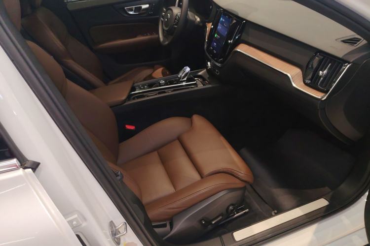 Used Volvo S60 2024 B4 Zhiyuan Luxury Edition Right Front Seat