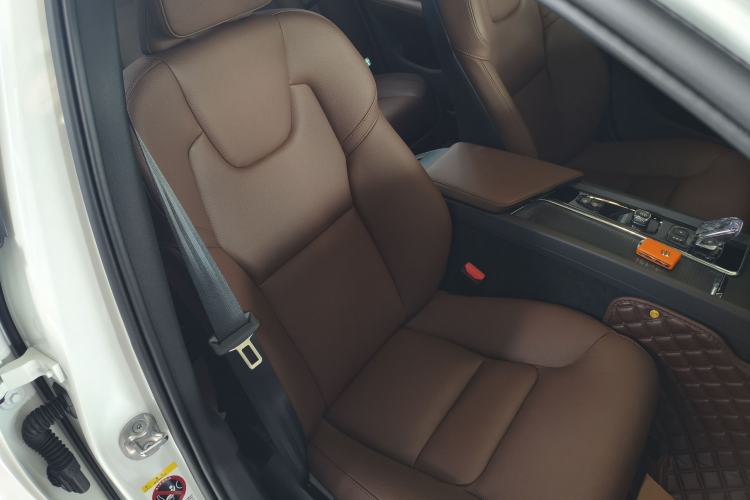Used Volvo S60 2024 B4 Zhiyi Luxury Edition Right Front Seat