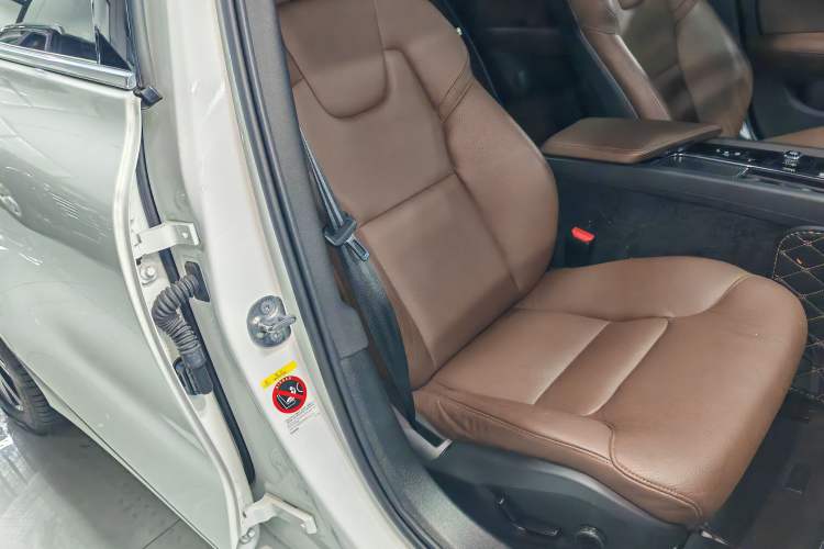 Used Volvo S60 2024 B4 Zhiyi Luxury Edition Right Front Seat