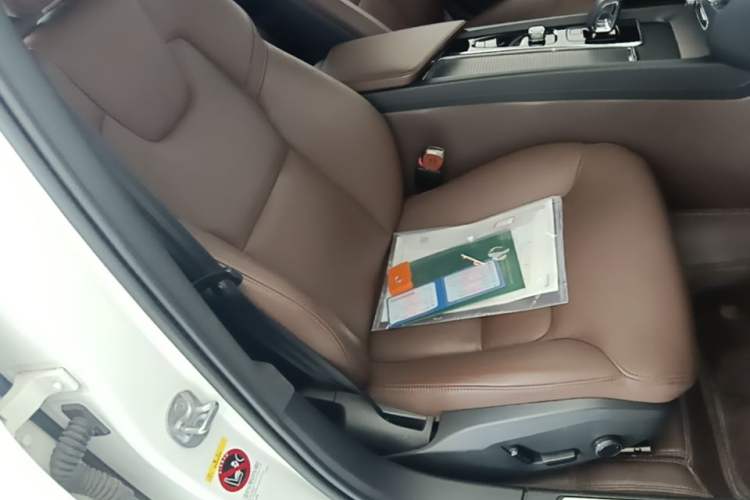 Used Volvo S60 2024 B4 Zhiyi Luxury Edition Right Front Seat