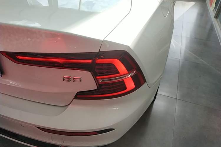 Used Volvo S60 2024 B5 Zhiya Sport Edition Right Rear Taillight