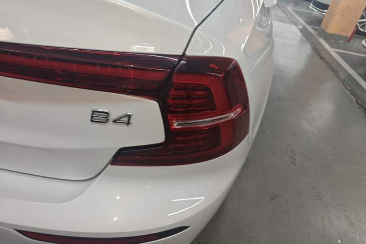 Used Volvo S60 2024 B4 Zhiyi Luxury Edition Right Rear Taillight