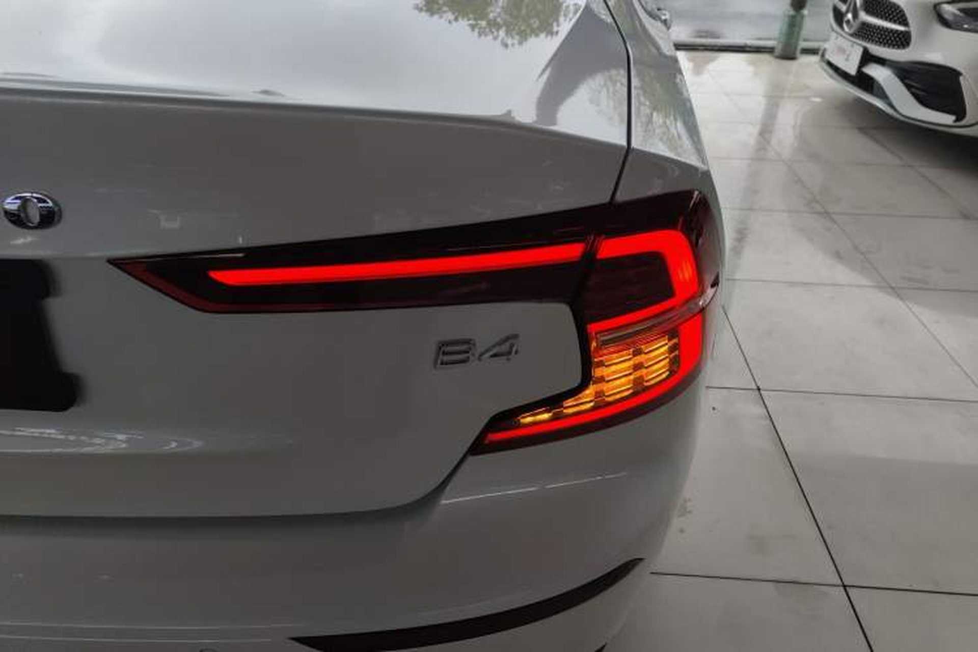 Used Volvo S60 2024 B4 Zhiyi Luxury Edition Right Rear Taillight
