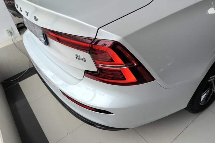 Used Volvo S60 2024 B4 Zhiyi Luxury Edition Right Rear Taillight