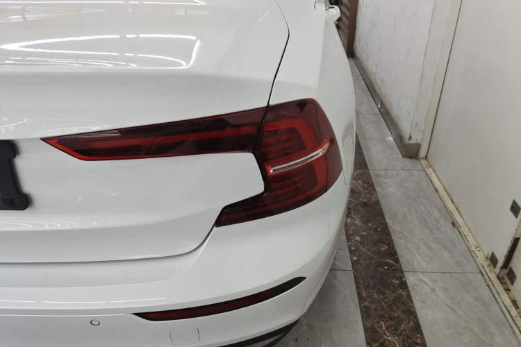 Used Volvo S60 2024 B4 Zhiyuan Luxury Edition Right Rear Taillight