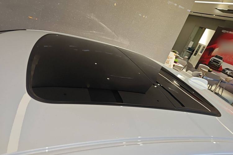 Used Volvo S60 2024 B4 Zhiyi Luxury Edition Roof