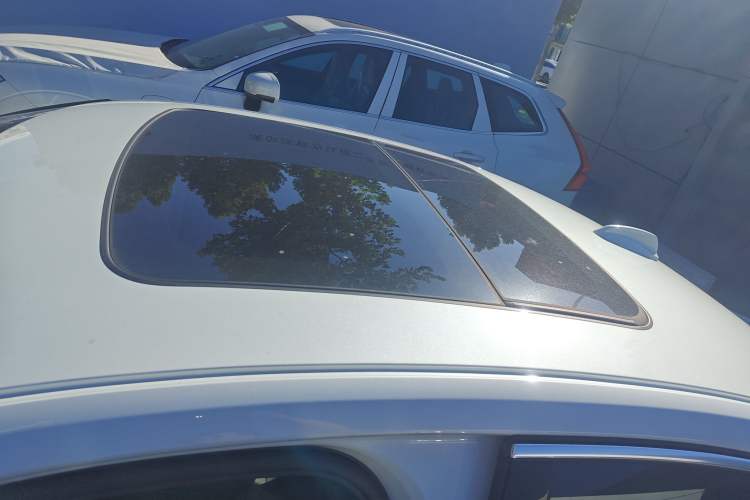 Used Volvo S60 2024 B4 Zhiyuan Luxury Edition Roof