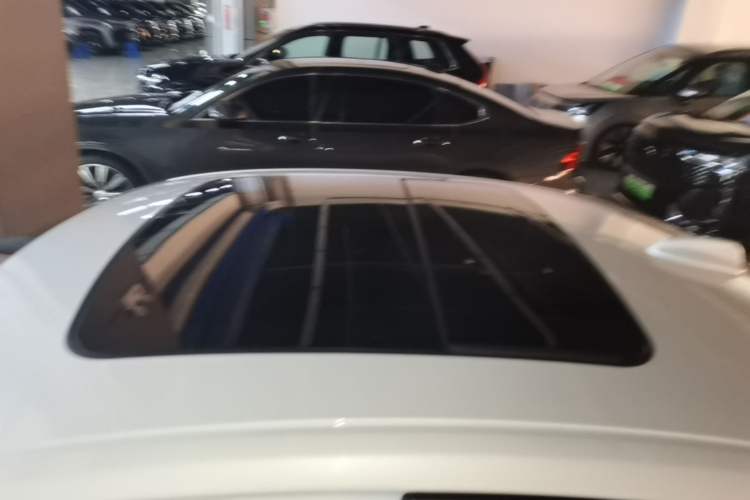Used Volvo S60 2024 B4 Zhiyi Luxury Edition Roof