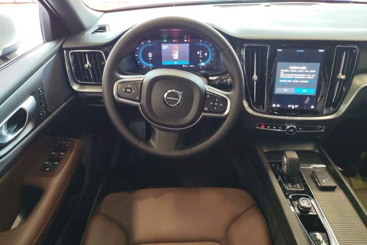 Used Volvo S60 2024 B4 Zhiyi Luxury Edition Steering Wheel