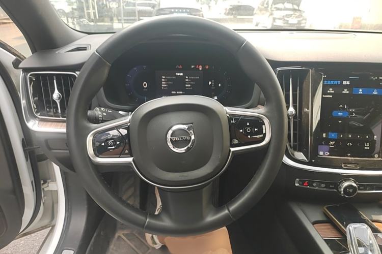 Used Volvo S60 2024 B4 Zhiyuan Luxury Edition Steering Wheel