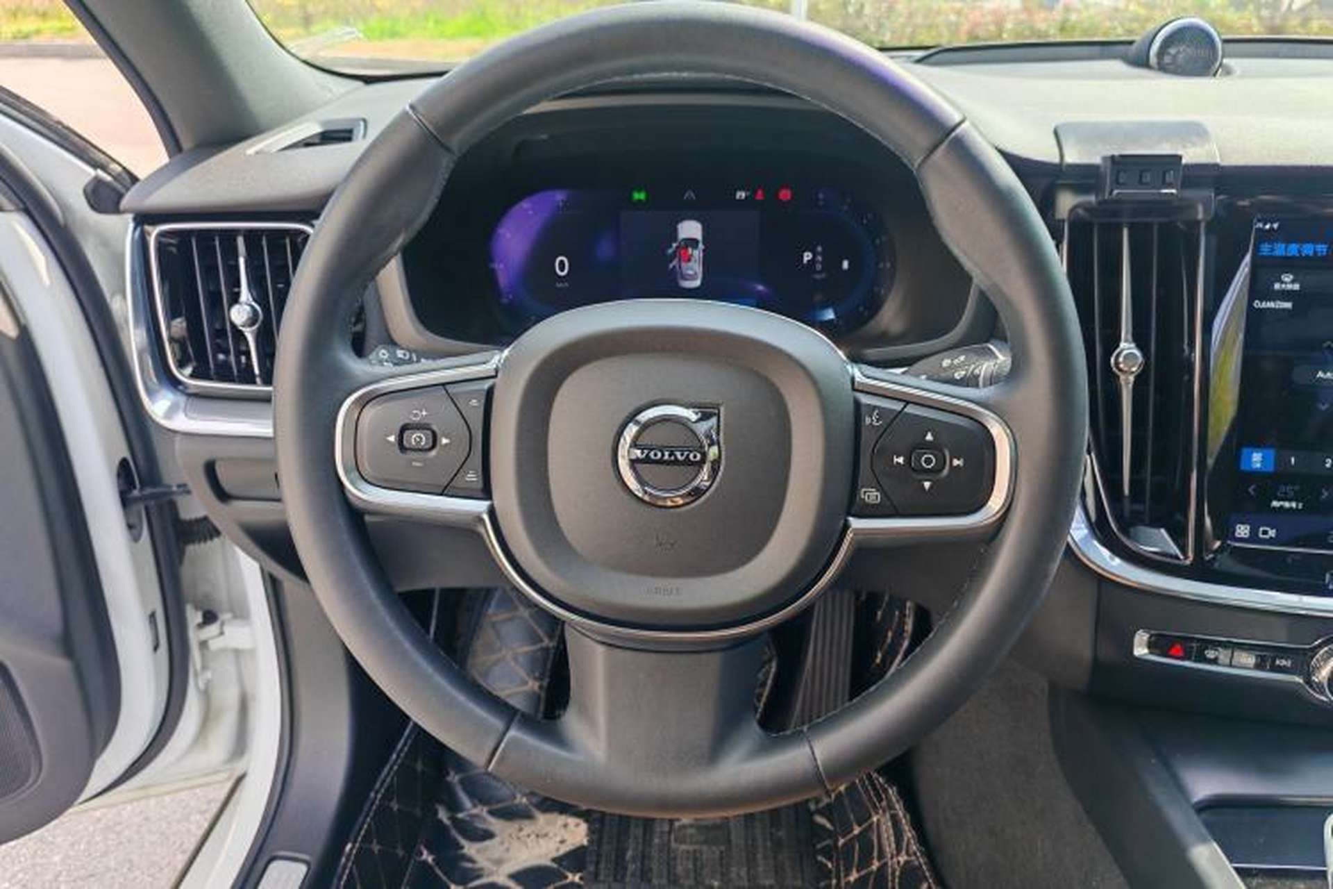 Used Volvo S60 2024 B4 Zhiyi Luxury Edition Steering Wheel