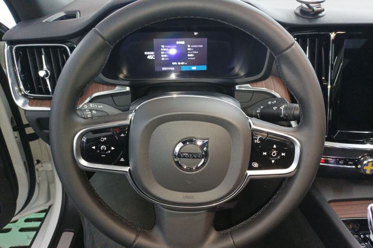Used Volvo S60 2024 B4 Zhiyuan Luxury Edition Steering Wheel