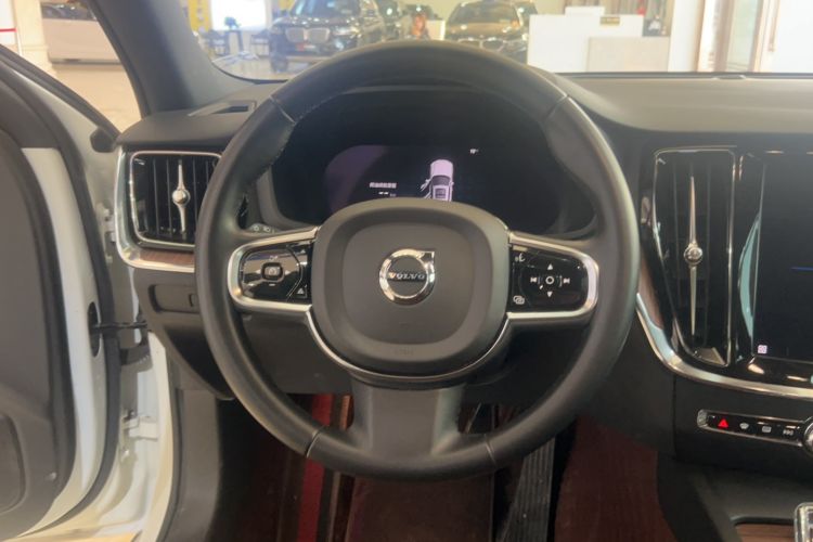 Used Volvo S60 2024 B4 Zhiyuan Luxury Edition Steering Wheel