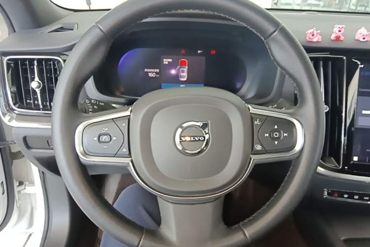 Used Volvo S60 2024 B4 Zhiyi Luxury Edition Steering Wheel