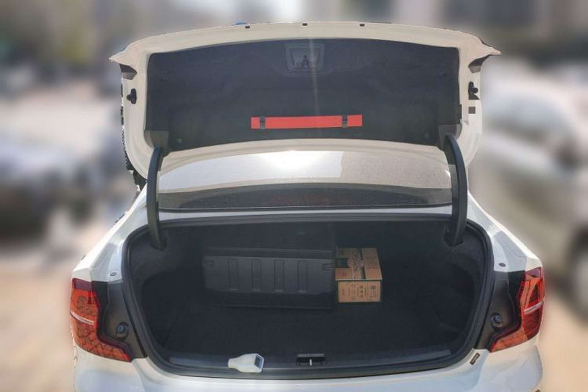 Used Volvo S60 2024 B5 Zhiya Sport Edition Trunk