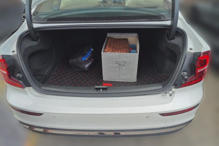 Used Volvo S60 2024 B4 Zhiyi Luxury Edition Trunk