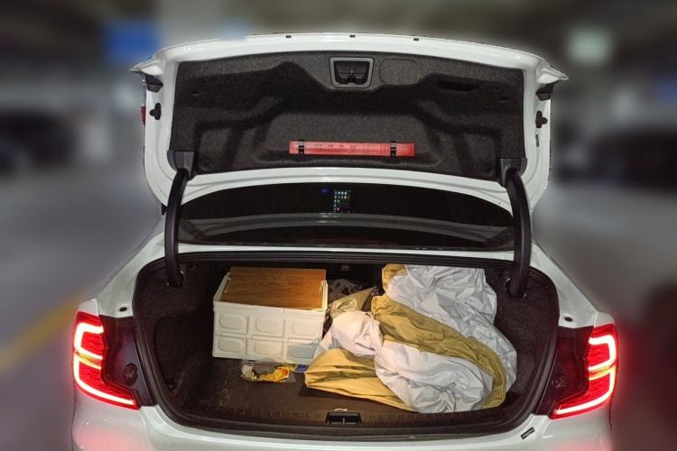 Used Volvo S60 2024 B4 Zhiyi Luxury Edition Trunk