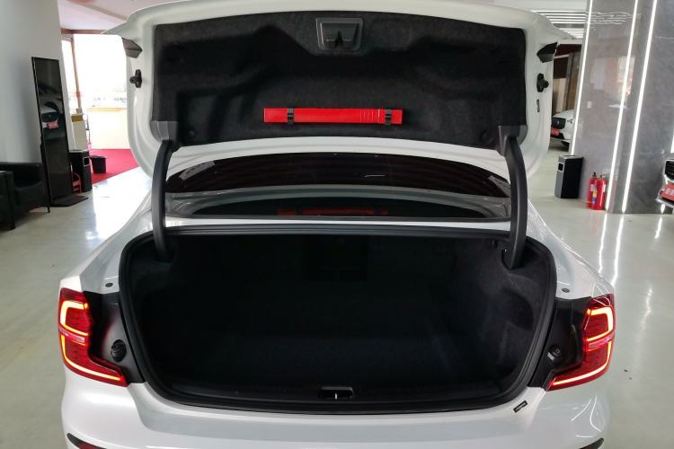 Used Volvo S60 2024 B4 Zhiyi Luxury Edition Trunk